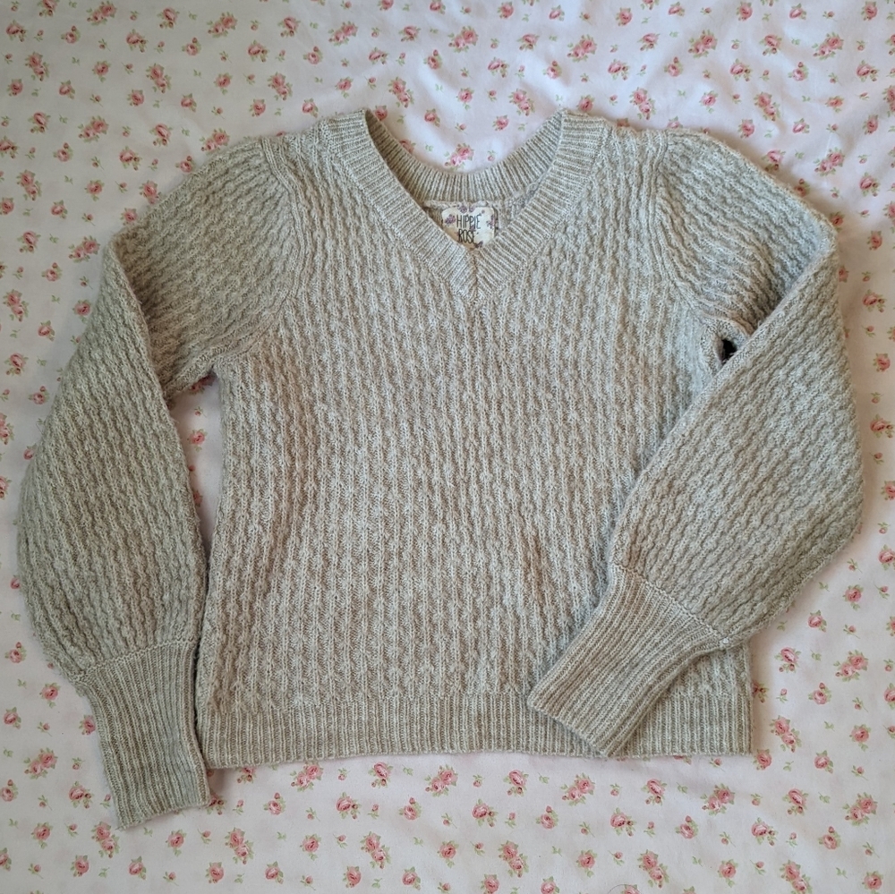 Hippie rose beige v-neck sweater